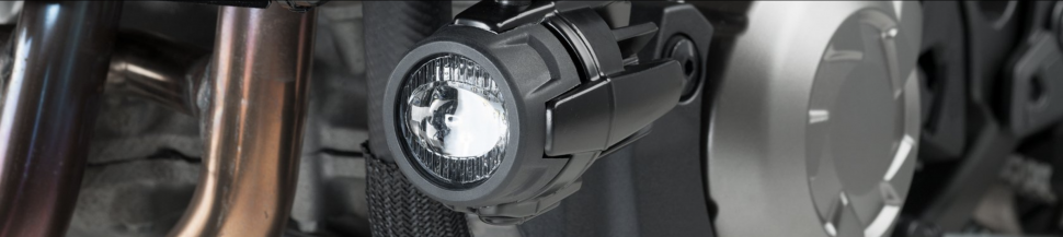 LED pridavne svetla na motorku