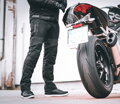 Trilobite - Regular FIT Skrátené pánske kevlárové motorkárske nohavice parado 661 - čierne