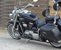 MOTON - Opierka vodiča pre Suzuki Volusia VL 800 / Boulevard 800