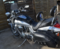 MOTON - Opierka vodiča pre Suzuki Intruder VZR 1800 / M109R 
