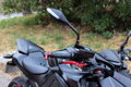 UNIVERZÁLNE ZRKADLÁ S INTEGROVANÝMI LED SMEROVKAMI NA MOTOCYKEL 