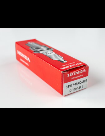 ZAPAĽOVACIA SVIEČKA CR6HSB-9