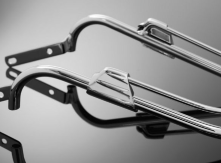 Chrómovaná krytka rámu predného blatníka 