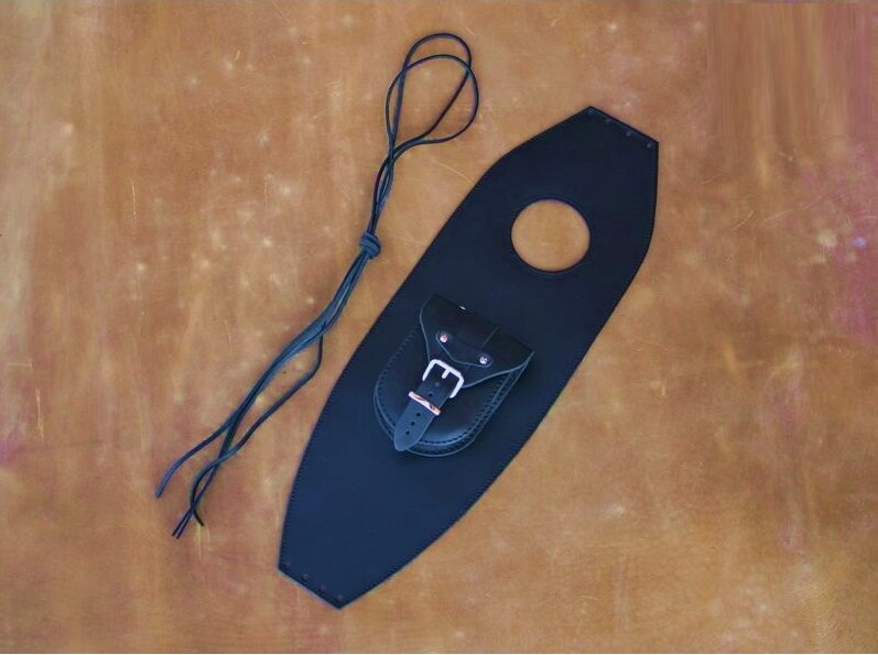 Koža na nádrž pre Honda VT1100C Shadow - čierna hladká