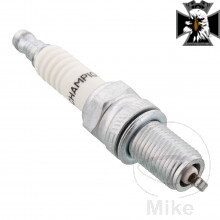 Zapaľovacia sviečka Champion CCH810 zodpovedá RA8HC pre Kawasaki Vulcan VN1500 1999-2005