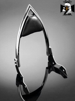 Opierka ARCH preHONDA VT750C2B, chróm 521-3049 Opierka ARCH preHONDA VT750C2B, chróm 521-3049
